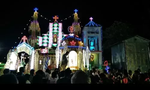 புனித சூசையப்பர் ஆலய தேர்பவனி புனித சூசையப்பர் ஆலய தேர்பவனி