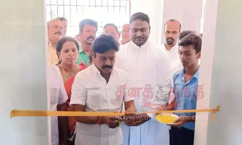 விக்கிரமசிங்கபுரம் பள்ளியில் புதிய வகுப்பறை; எம்.எல்.ஏ. திறந்து வைத்தார்