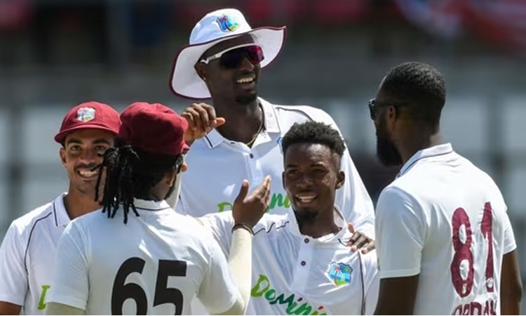 இந்தியாவுக்கு எதிரான 2-வது டெஸ்ட்;  வெஸ்ட் இண்டீஸ் அணி அறிவிப்பு...!!புதுமுக வீரர் அறிமுகம்...!!