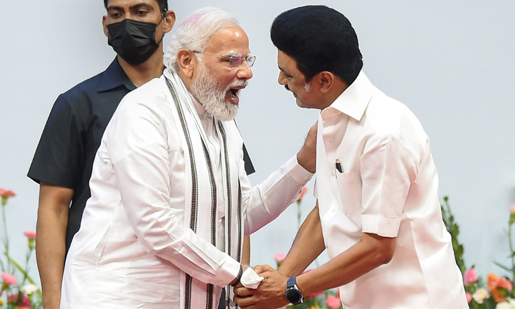 தமிழ்நாட்டில் ஊழல் வழக்குகள் இருந்தபோதும் திமுகவுக்கு எதிர்க்கட்சிகள் ஆதரவு - பிரதமர் மோடி விமர்சனம்