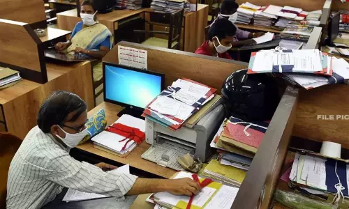 அரசுத்துறைகளில் நீடிக்கும் சிக்கன நடவடிக்கை...!