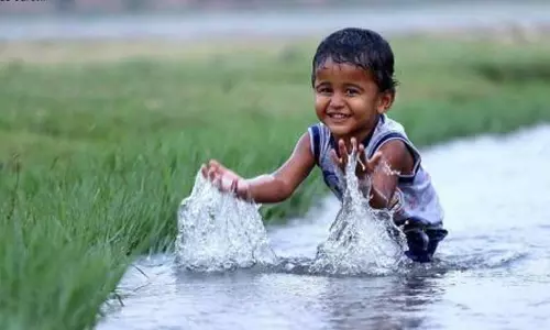 மனதை உற்சாகப்படுத்தும் சிரிப்பு மனதை உற்சாகப்படுத்தும் சிரிப்பு