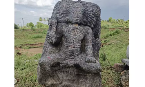 பல்லவர்கால சண்டிகேஸ்வரர் சிலை கண்டெடுப்பு பல்லவர்கால சண்டிகேஸ்வரர் சிலை கண்டெடுப்பு