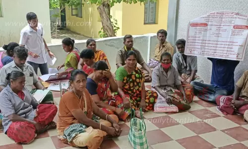 தூய்மை பணியாளர்கள் உள்ளிருப்பு போராட்டம்