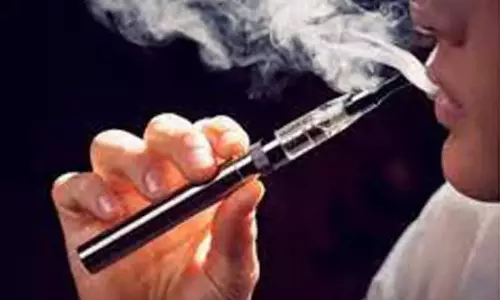 மின் சிகரெட் விற்பனை: 15 இணையதளங்களுக்கு மத்திய அரசு நோட்டீஸ்