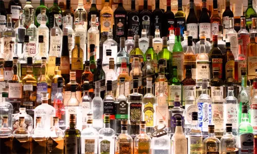 வெளிநாட்டு மதுபானங்களின் விலை உயர்வு..!