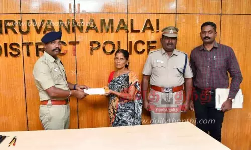 ஆன்லைன் மோசடியில் இழந்த பணத்தை மீட்டு பெண்ணிடம் ஒப்படைப்பு