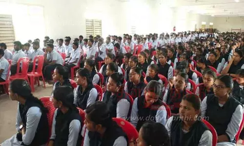 முன்னாள் மாணவர் சங்கம் சார்பில் பாடசாலை நிகழ்ச்சி