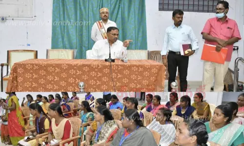 மகளிர் உரிமை தொகை திட்டம் குறித்து ஆலோசனை