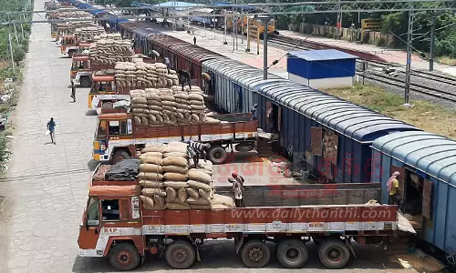 நாமக்கல்லுக்குசரக்கு ரெயிலில் 2,500 டன் மக்காச்சோளம் வந்தன