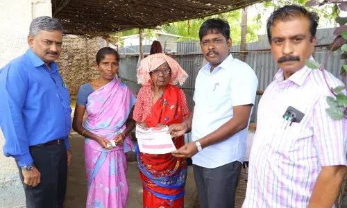 கலைஞர் மகளிர் உரிமைதிட்டத்தில் ரூ.1000 பெற விண்ணப்பம் வினியோகம்