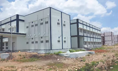 கால்நடை மருத்துவக் கல்லூரி, ஆராய்ச்சி நிலையத்திற்கு சுற்றுச்சுவர்,