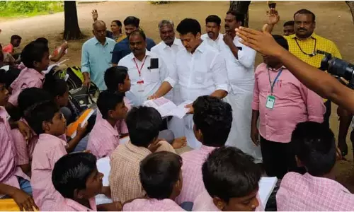 கல்வராயன்மலையில் உள்ளபள்ளிகளில் அமைச்சர் அன்பில் மகேஷ் பொய்யாமொழி ஆய்வு