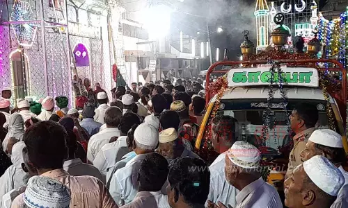 தர்காவில் கந்தூரி விழா