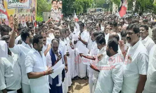 விலைவாசி உயர்வை கண்டித்து அ.தி.மு.க. கண்டன ஆர்ப்பாட்டம்