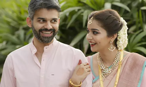 கணவரை பிரிகிறாரா நடிகை சுவாதி ?