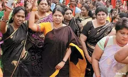 மணிப்பூர் கொடூரம் தொடர்பாக திமுக மகளிர் அணி சார்பில் வரும் 23ம் தேதி கண்டன ஆர்ப்பாட்டம் மணிப்பூர் கொடூரம் தொடர்பாக திமுக மகளிர் அணி சார்பில் வரும் 23ம் தேதி கண்டன ஆர்ப்பாட்டம்