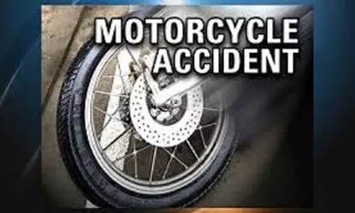 தட்டார்மடம் அருகே மோட்டார் சைக்கிள் மோதியதில் இளம்பெண் படுகாயம் தட்டார்மடம் அருகே மோட்டார் சைக்கிள் மோதியதில் இளம்பெண் படுகாயம்