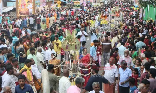 நாகமுத்து மாரியம்மன் கோவில் செடல் திருவிழா நாகமுத்து மாரியம்மன் கோவில் செடல் திருவிழா
