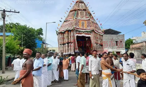 திருக்கடையூர் அமிர்தகடேஸ்வரர் கோவில் தேரோட்டம்
