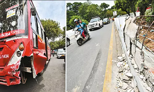 அண்ணா மேம்பாலத்தில் விபத்தில் சிக்கிய மாநகர பஸ் - சுவரை உடைத்து போலீசார் மீட்டனர்
