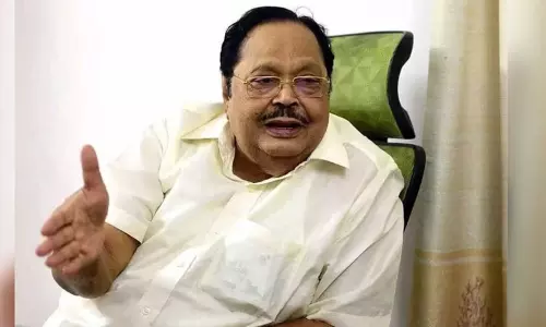 காவிரி நீர் பங்கீட்டில் 2 நாளில் மத்திய மந்திரி நடவடிக்கைஅமைச்சர் துரைமுருகன் பேட்டி காவிரி நீர் பங்கீட்டில் 2 நாளில் மத்திய மந்திரி நடவடிக்கைஅமைச்சர் துரைமுருகன் பேட்டி