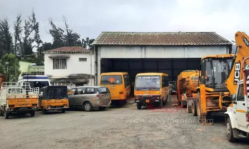 வரி செலுத்தாமல் இயக்கிய 61 வாகனங்கள் பறிமுதல்