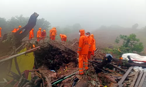 இர்சல்வாடி மலைக்கிராம நிலச்சரிவு துயரத்தில் இதுவரை 27 பேர் பிணமாக மீட்பு; பலி எண்ணிக்கை 100 ஆக உயரும் என்று மந்திரி அதிர்ச்சி தகவல் இர்சல்வாடி மலைக்கிராம நிலச்சரிவு துயரத்தில் இதுவரை 27 பேர் பிணமாக மீட்பு; பலி எண்ணிக்கை 100 ஆக உயரும் என்று மந்திரி அதிர்ச்சி தகவல்