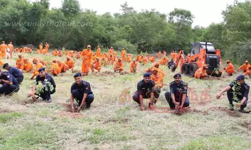 தேசிய பேரிடர் மீட்பு படை மைய வளாகத்தில் 3 ஆயிரம் மரக்கன்றுகள் நடும் நிகழ்ச்சி தேசிய பேரிடர் மீட்பு படை மைய வளாகத்தில் 3 ஆயிரம் மரக்கன்றுகள் நடும் நிகழ்ச்சி