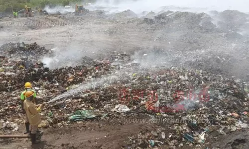 குப்பைக்கிடங்கில் 3-வது நாளாக புகைமூட்டம்