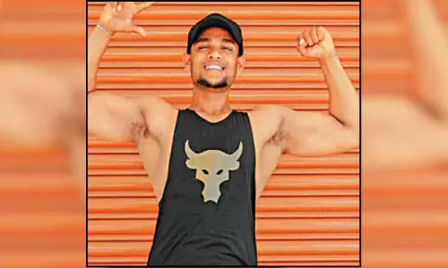 பேரம்பாக்கம் அருகே  உடற்பயிற்சியாளரை வழிமறித்து கத்தியால் வெட்டிய கும்பல்