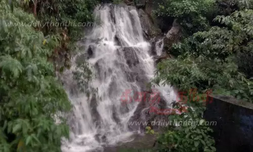 கனமழையால் நீர்நிலைகளில் வெள்ளப்பெருக்கு