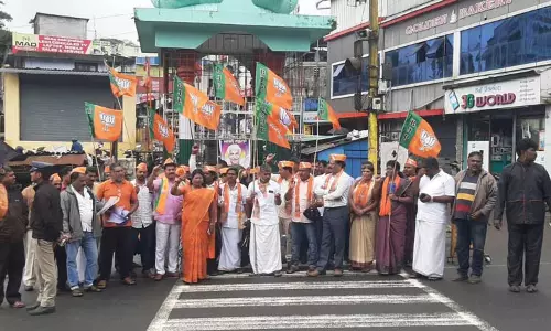 தேர்தல் வாக்குறுதியை நிறைவேற்றாத தமிழக அரசை கண்டித்து பா.ஜ.க.வினர் கண்டன ஆர்ப்பாட்டம்