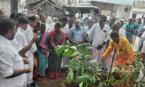 பர்கூர் ஒன்றியத்தில்ரூ.32 லட்சத்தில் திட்டப்பணிகளுக்கு பூமி பூஜை