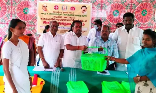 வருமுன் காப்போம் திட்ட சிறப்பு மருத்துவ முகாம்