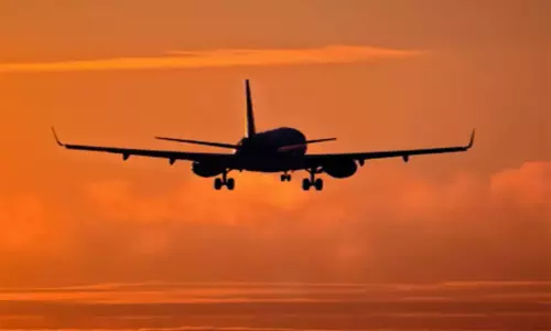 ஏ.சி. எந்திரத்தில் கோளாறு: துபாய் புறப்பட்ட விமானம் திரும்பி வந்ததால் பரபரப்பு..!!