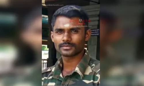 பெண் போலீசுக்கு பாலியல் தொல்லை; போலீஸ்காரர் கைது