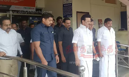 முதல்- அமைச்சர் மு.க.ஸ்டாலினுக்கு சேலம் விமான நிலையத்தில் வரவேற்பு