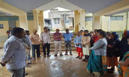 மணிப்பூர் சம்பவத்தை கண்டித்து கூடலூரில் ஊரக வளர்ச்சித்துறை அலுவலர் சங்கத்தினர் ஆர்ப்பாட்டம்