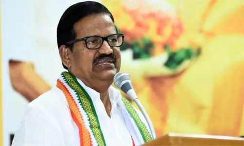 மணிப்பூர் சம்பவத்திற்கு பிரதமர் பதில் சொல்லியாக வேண்டும்- கே.எஸ்.அழகிரி பேட்டி மணிப்பூர் சம்பவத்திற்கு பிரதமர் பதில் சொல்லியாக வேண்டும்- கே.எஸ்.அழகிரி பேட்டி