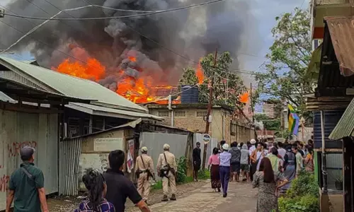 சட்டவிரோதமாக மியான்மரை சேர்ந்த 718 பேர் மணிப்பூருக்குள் நுழைந்துள்ளதாக மாநில அரசு தகவல் சட்டவிரோதமாக மியான்மரை சேர்ந்த 718 பேர் மணிப்பூருக்குள் நுழைந்துள்ளதாக மாநில அரசு தகவல்