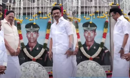 திருச்சி: கார்கில் போரில் வீரமரணம் அடைந்த மேஜர் சரவணன் நினைவிடத்தில் முதல்-அமைச்சர் மு.க.ஸ்டாலின் மரியாதை