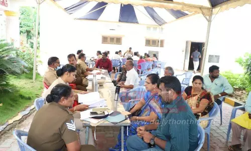 போலீஸ் சூப்பிரண்டு அலுவலகத்தில் குறைதீர்க்கும் முகாம் போலீஸ் சூப்பிரண்டு அலுவலகத்தில் குறைதீர்க்கும் முகாம்