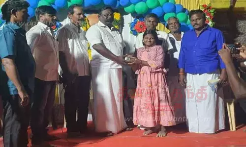 போட்டிகளில் வெற்றி பெற்ற மாணவர்களுக்கு பரிசு போட்டிகளில் வெற்றி பெற்ற மாணவர்களுக்கு பரிசு