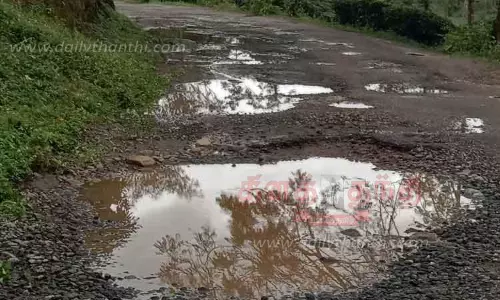 சாலைகளை புதுப்பித்து தராவிட்டால் பல்லாங்குழி விளையாடும் போராட்டம்