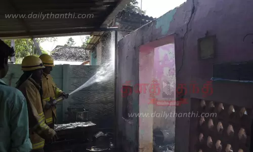 6 கூரை வீடுகள் தீயில் எரிந்து நாசம்