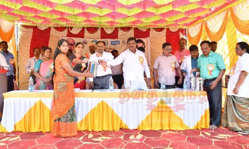 கால்நடை பராமரிப்பு சிறப்பு முகாம்