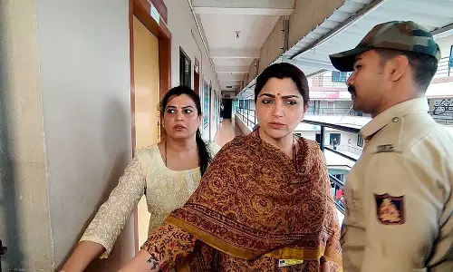 கழிவறையில் ரகசிய கேமராக்கள் எதுவும் வைக்கப்படவில்லை-தேசிய மகளிர் ஆணைய உறுப்பினர் குஷ்பு பேட்டி