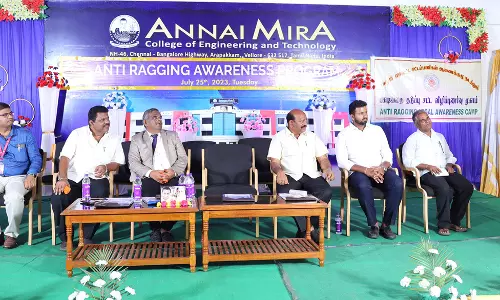 ராகிங் தடுப்பு சட்ட விழிப்புணர்வு முகாம்