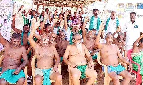 விவசாயிகள் அரைநிர்வாண போராட்டம்